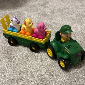 EUC John Deere Animal Sounds Wagon Ride